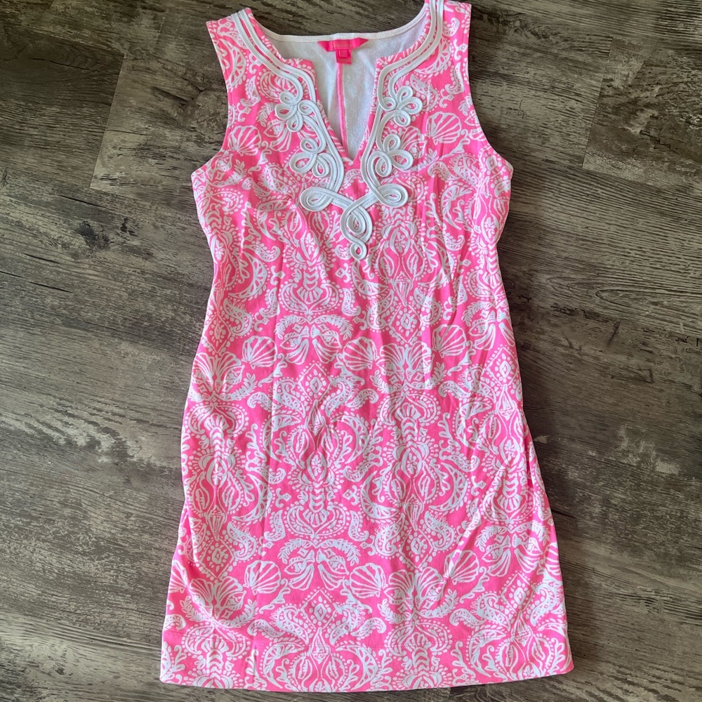 Lilly Pulitzer pink and white above the knee length dress